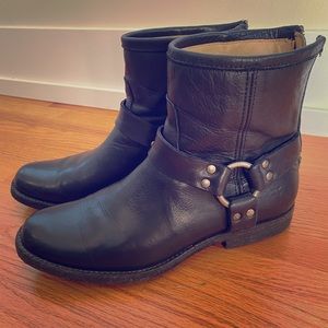 Frye Phillip Harness Boot Short